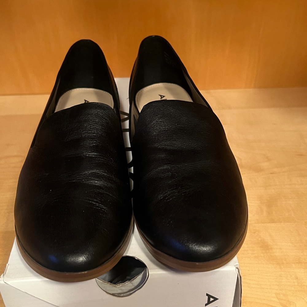 ALDO LADIES FLATS
